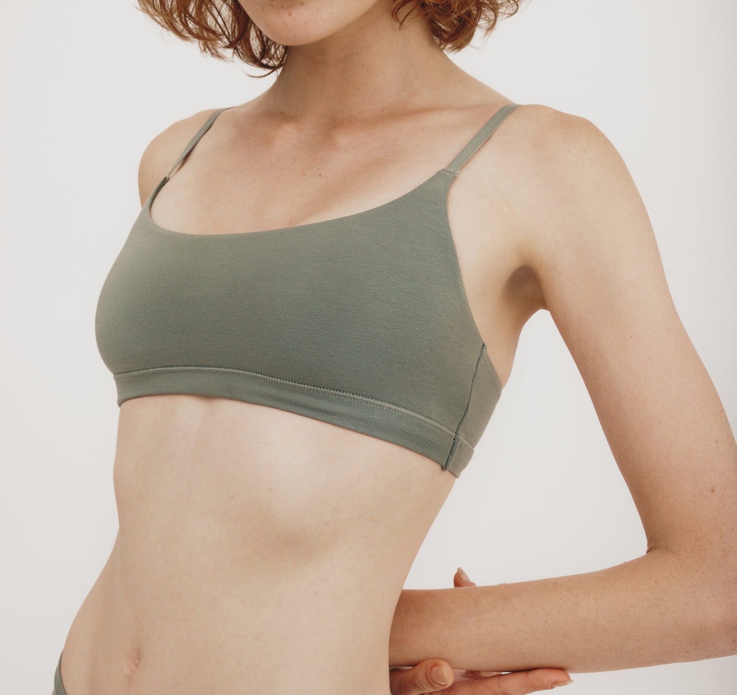 Bralette Algodón Orgánico Verde Olivo